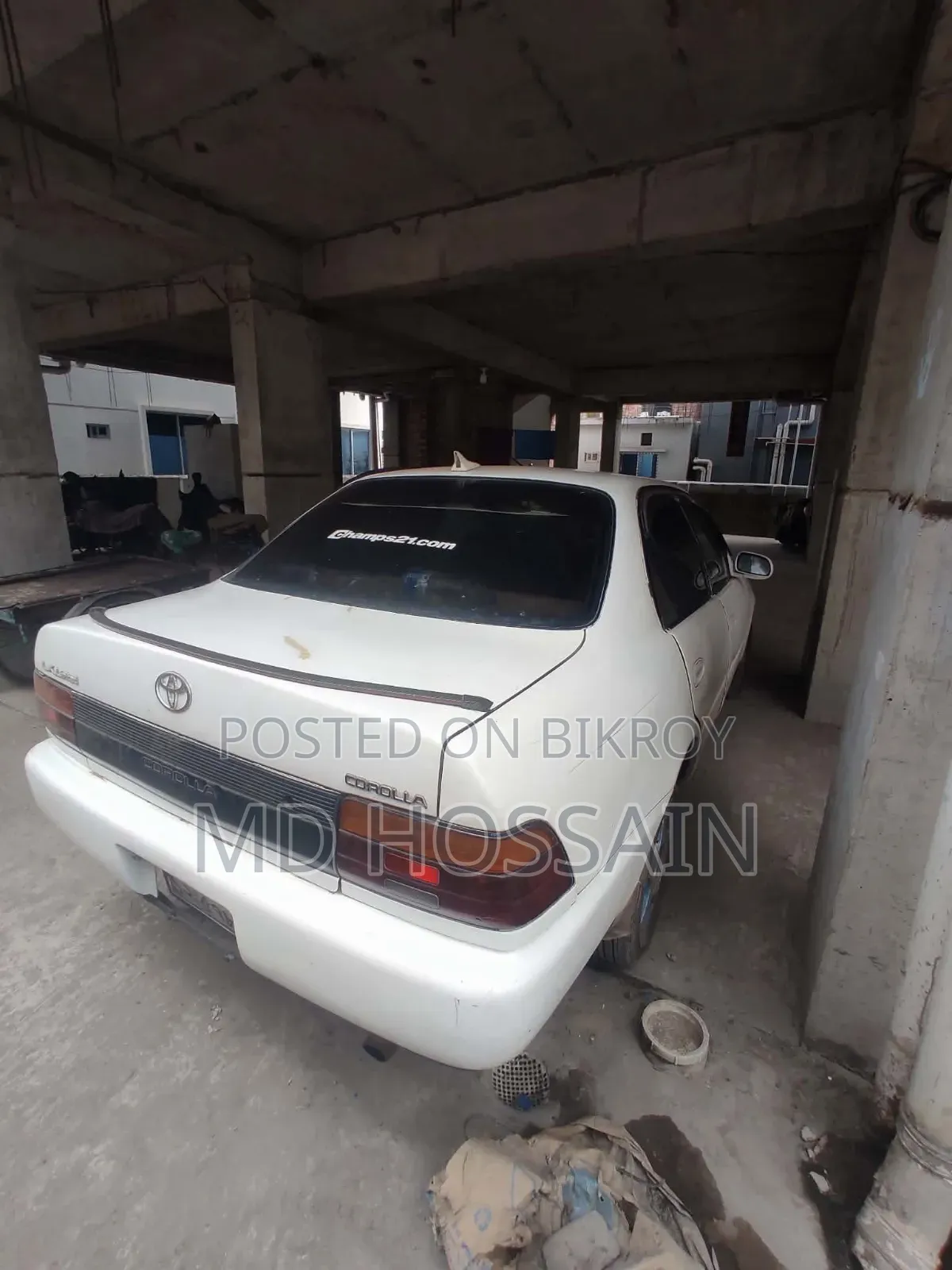Toyota Corolla 1993 White