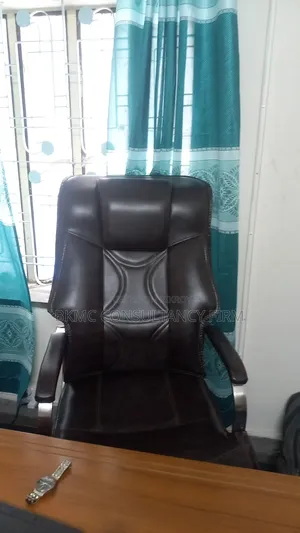 Boss Chair