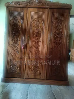 ৩ পাটের আলমারি