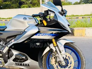 Yamaha 2023 White
