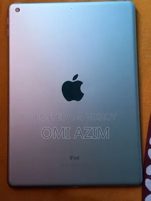 Apple iPad 9.7 32 GB Gray