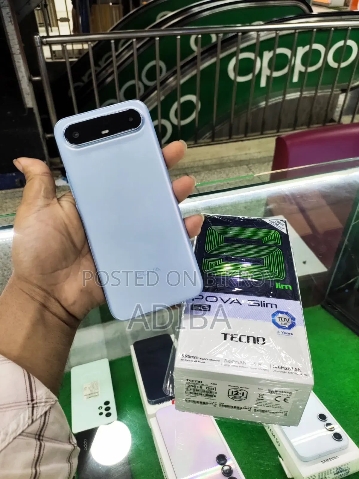 Tecno Pova Curve 256 GB Silver