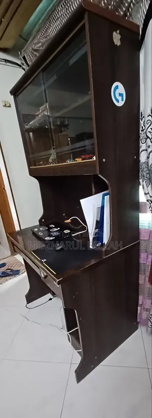 Reading Table With Bookshelf