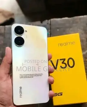 New Realme V30 128 GB