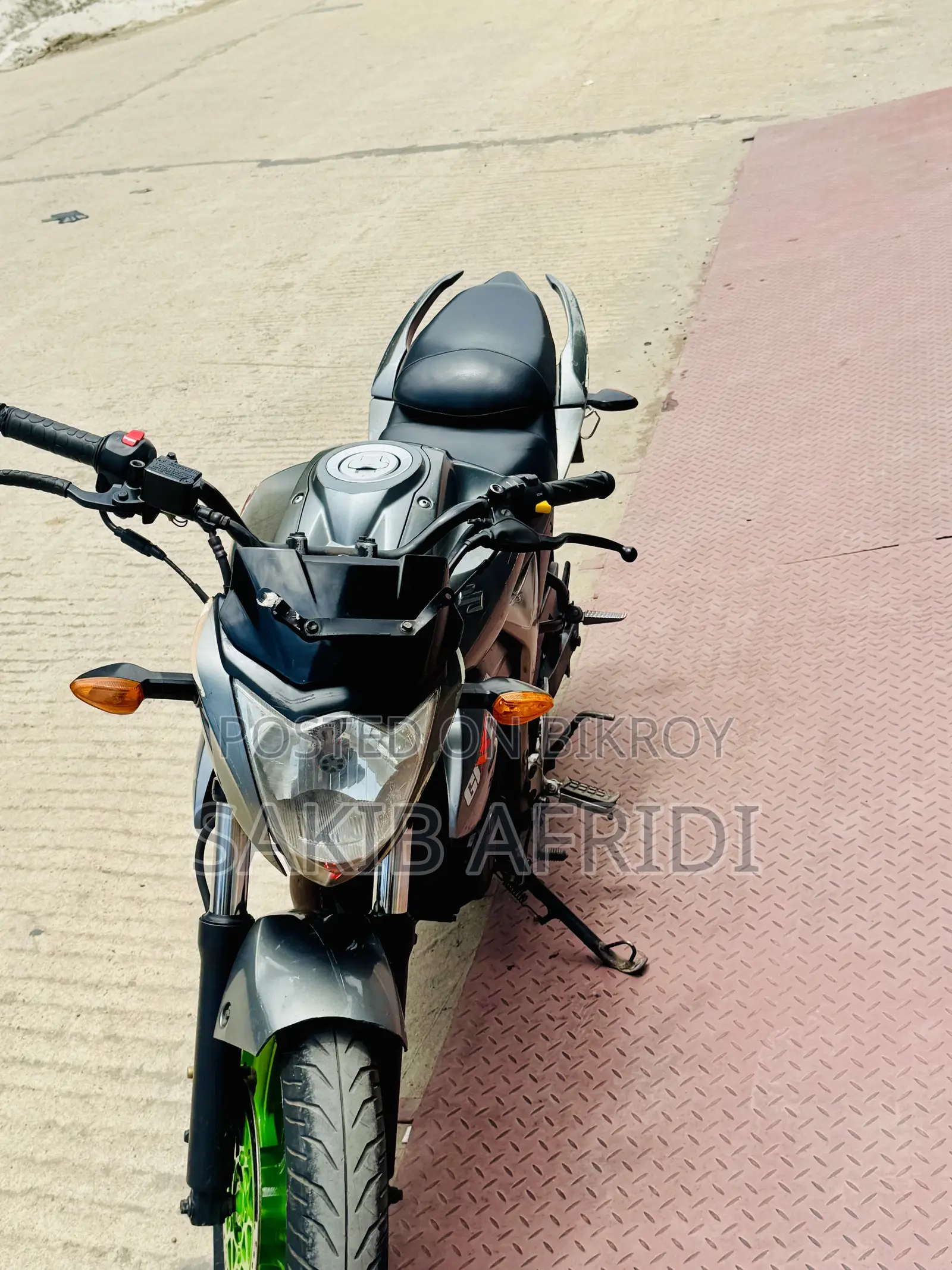 Suzuki Gixxer Monotone 2015