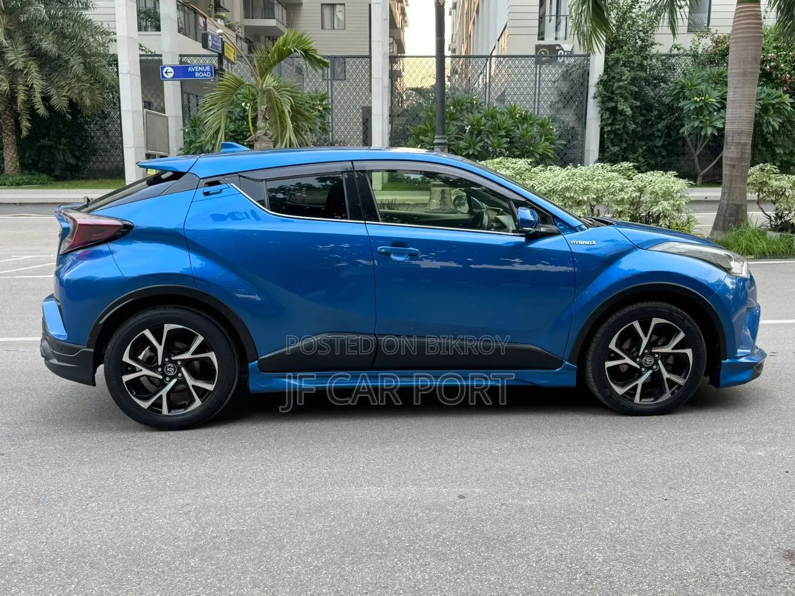 New Toyota C-HR 2017 Blue