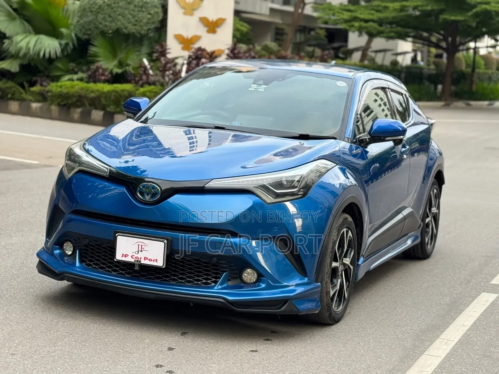 New Toyota C-HR 2017 Blue