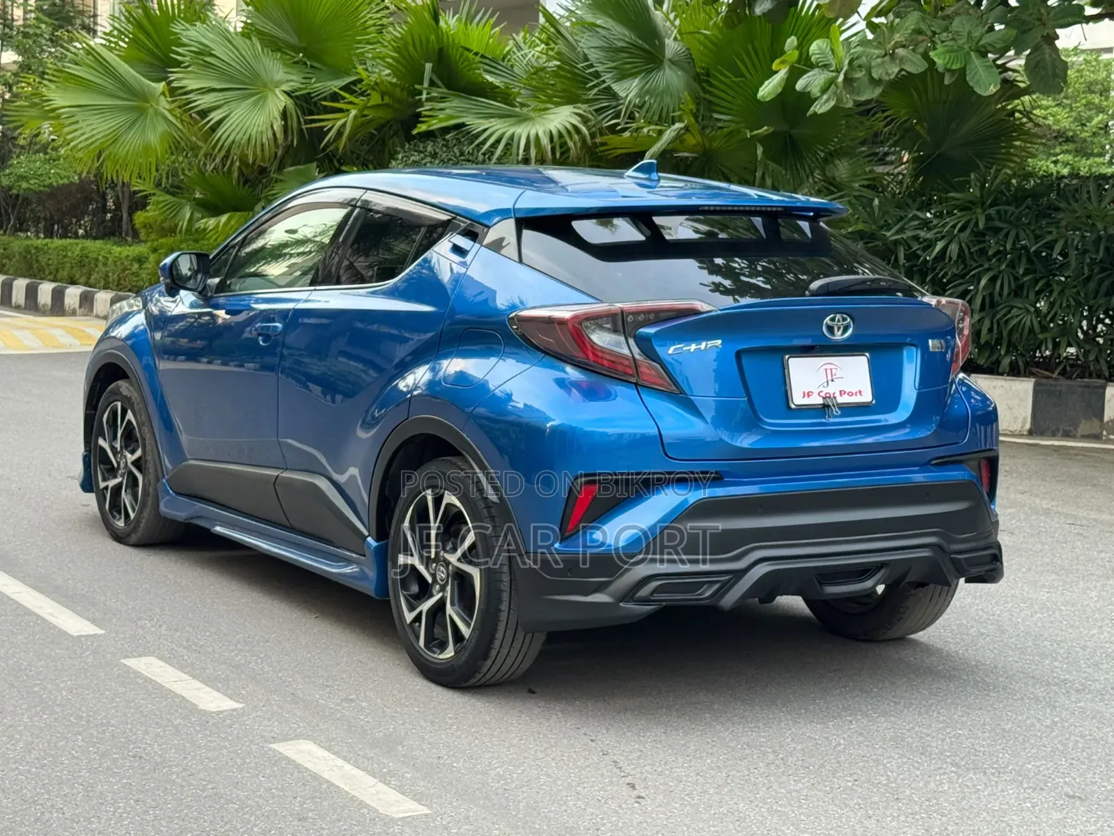 New Toyota C-HR 2017 Blue