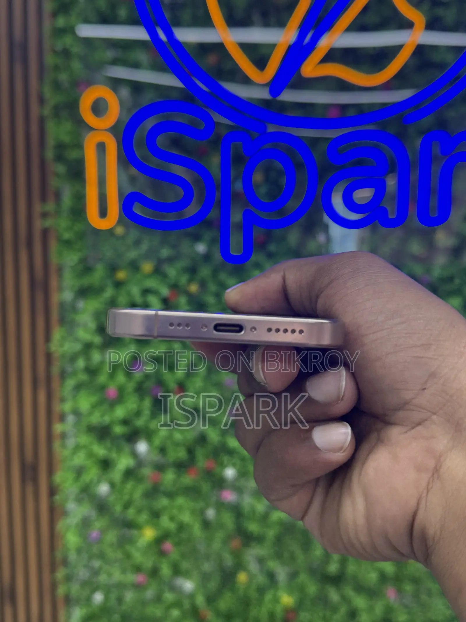 Apple iPhone 16 Pro 128 GB Gold