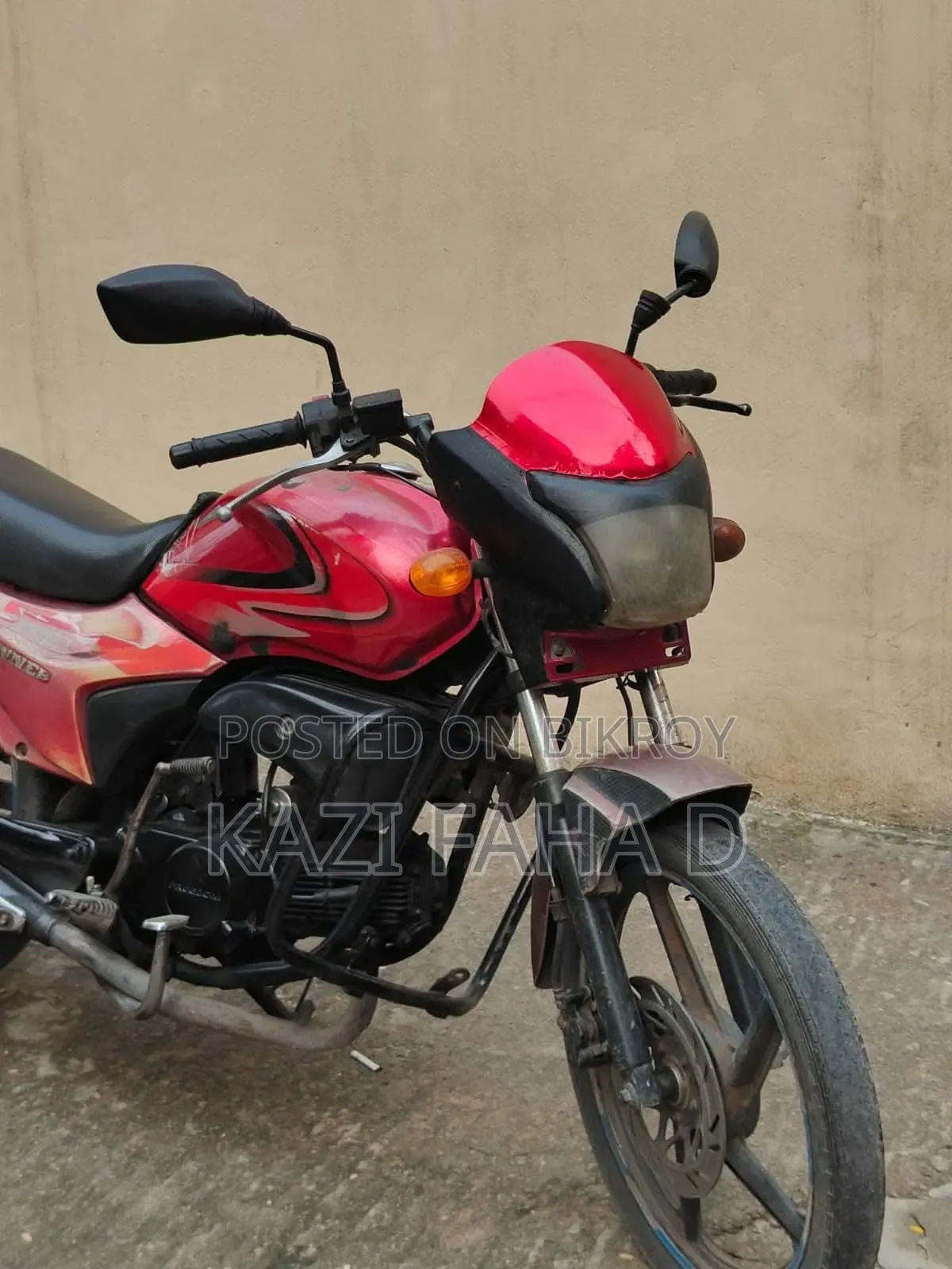 Royal Motorcycle 2013 Red