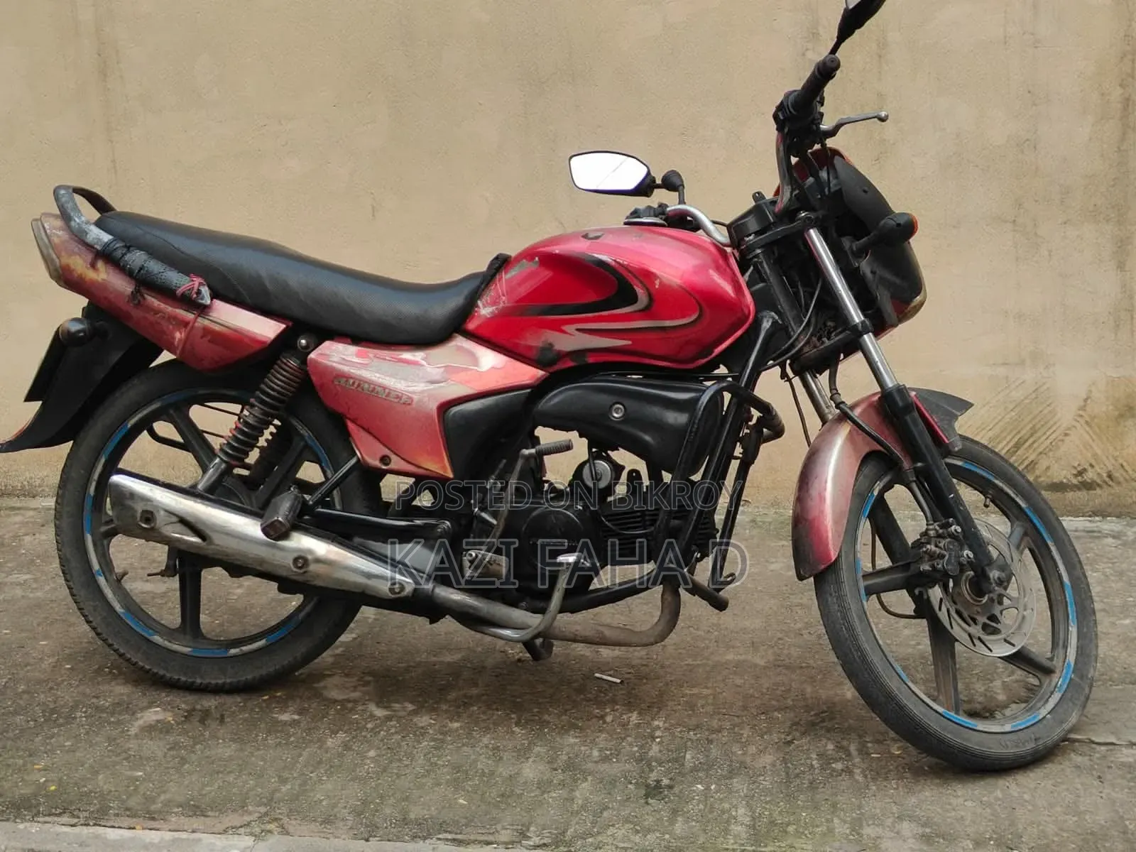 Royal Motorcycle 2013 Red