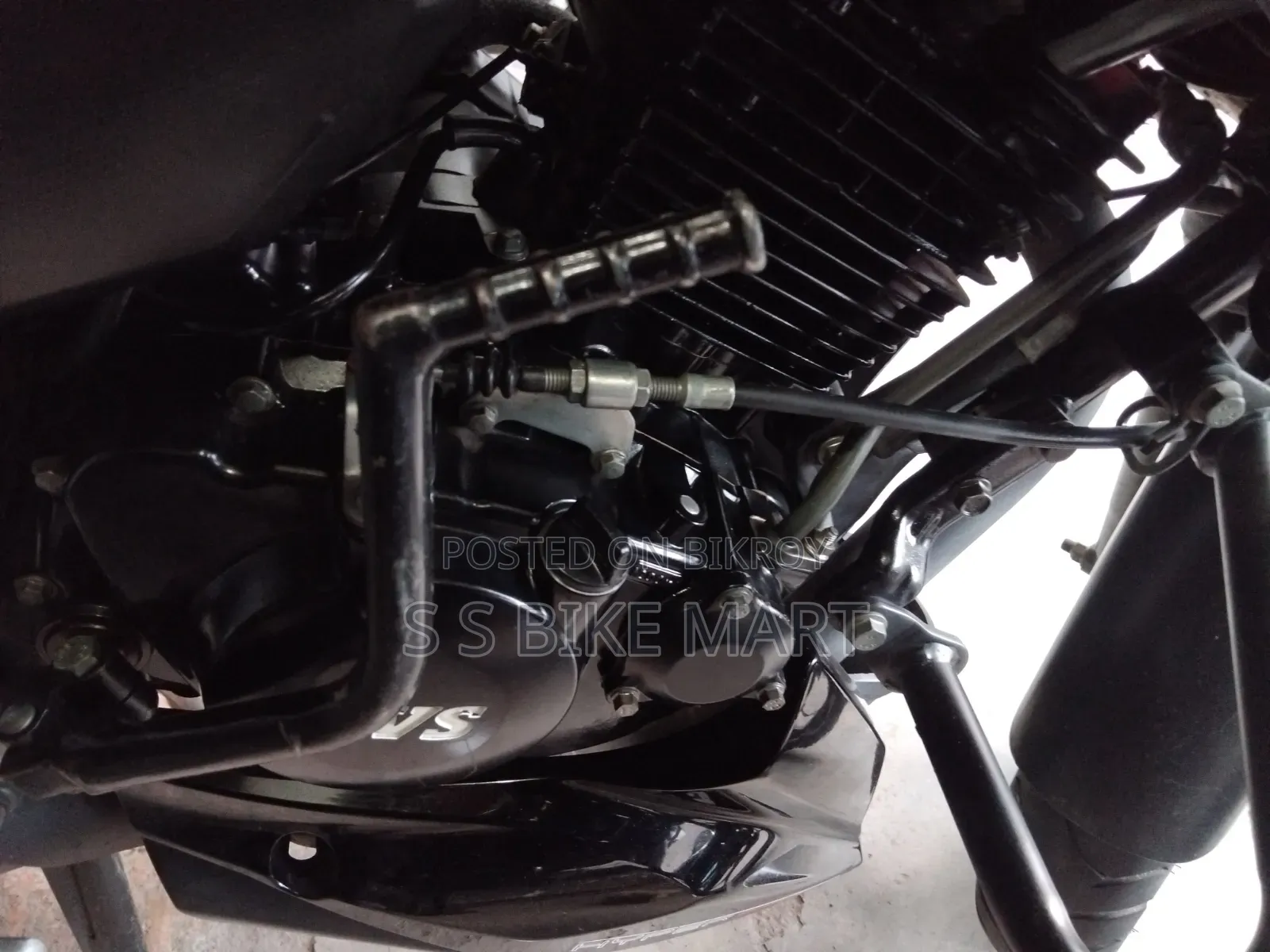 TVS Apache RTR 160 4V 2020 Black