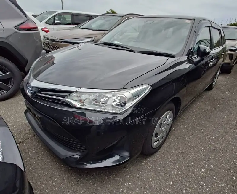 Toyota Corolla Fielder 2021 Black