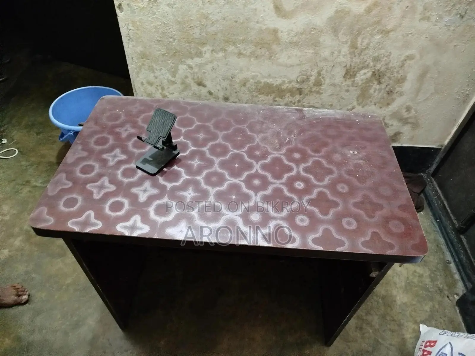 Table (Dark Cherry Colour)
