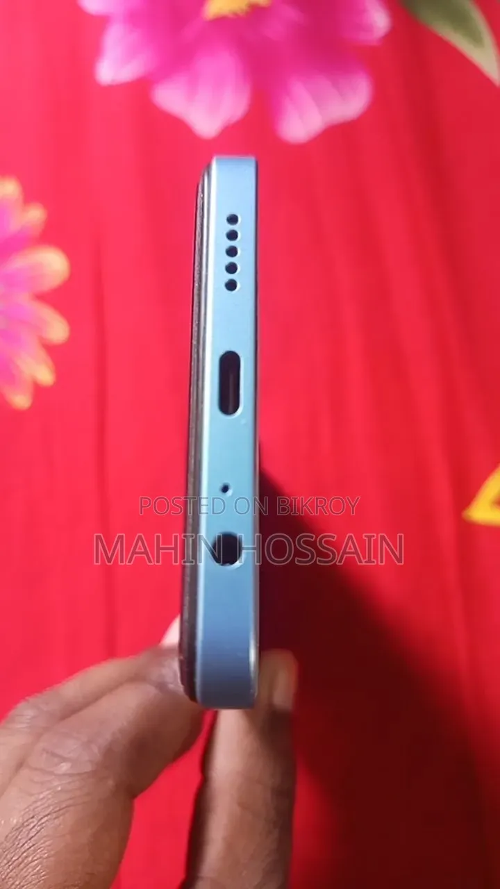 Vivo Y27 128 GB Blue