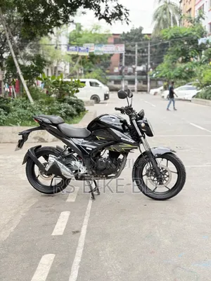 সুজুকি বাইক ২০২৩ কালো