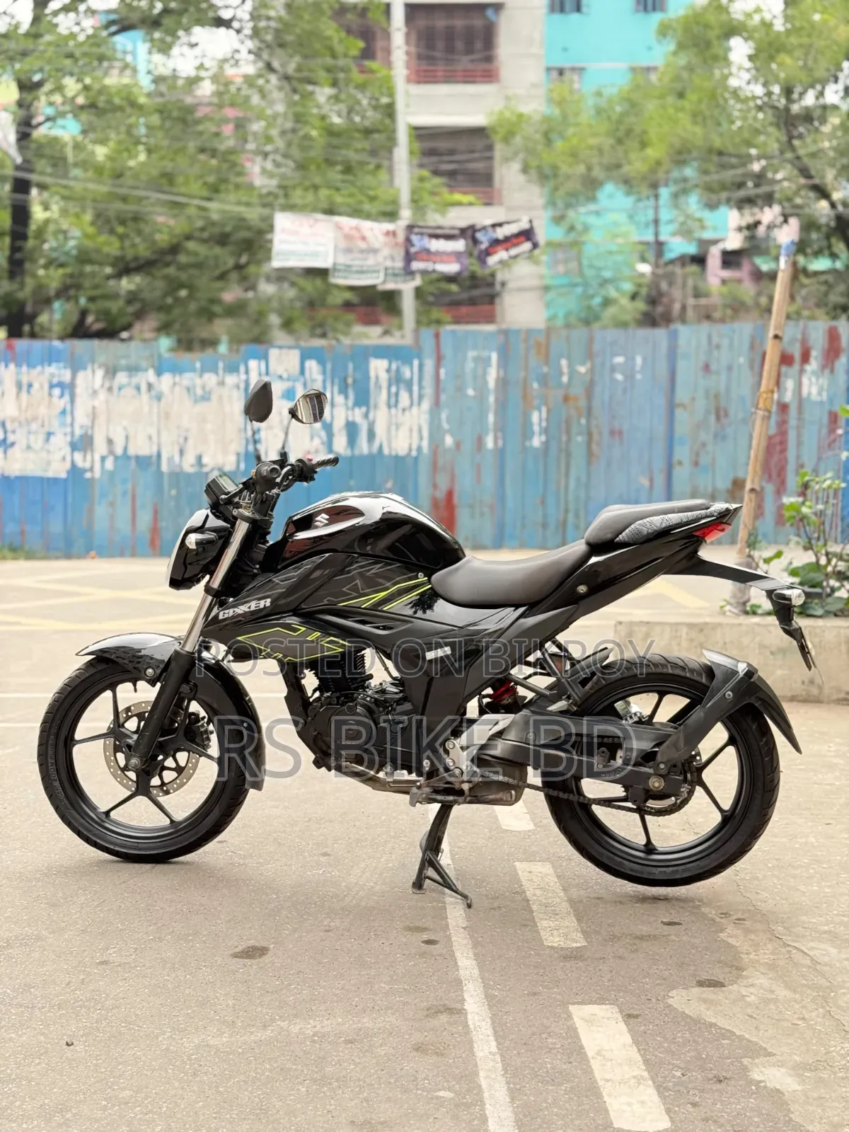 সুজুকি বাইক ২০২৩ কালো