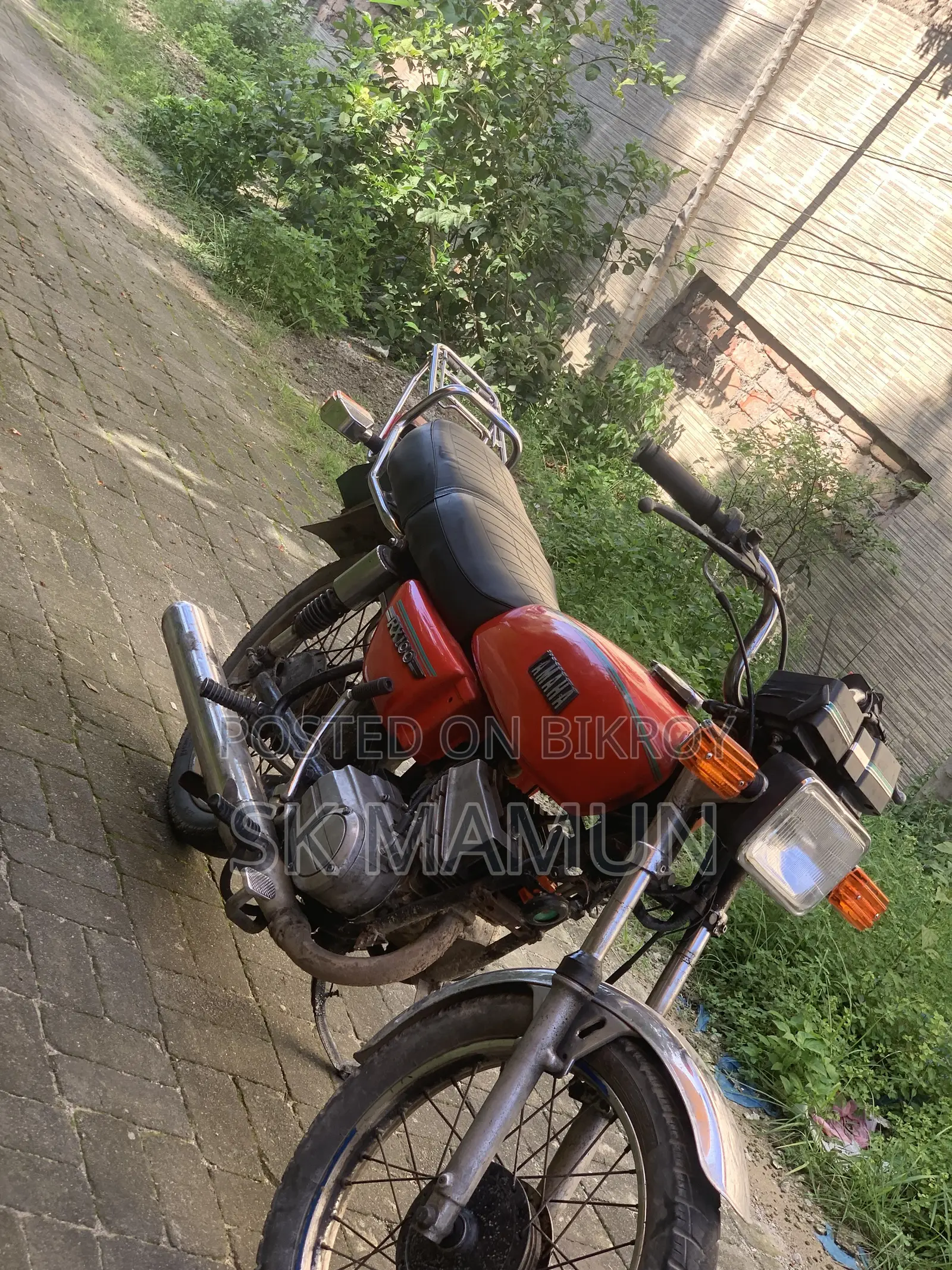 Yamaha 1990 Red