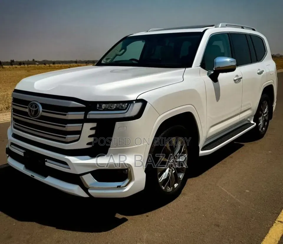 Toyota Land Cruiser 2022 White