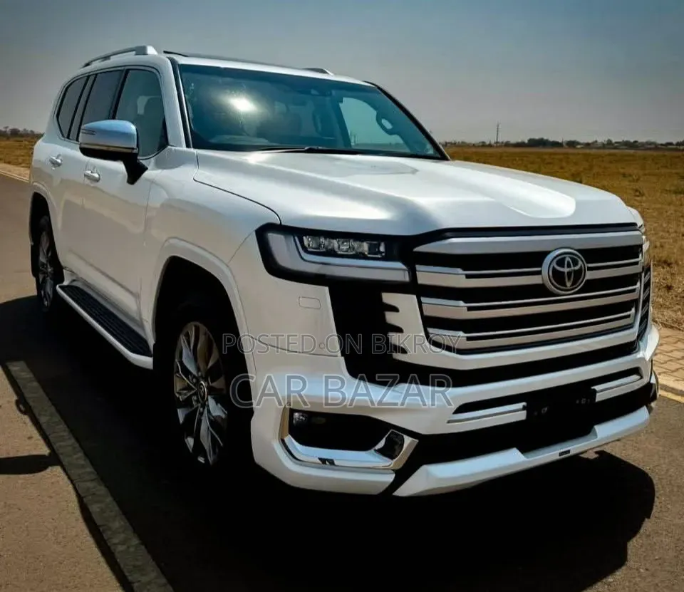 Toyota Land Cruiser 2022 White