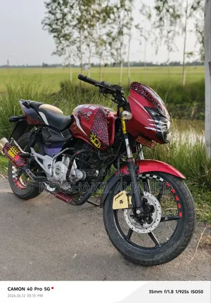 Bajaj Pulsar 150 2016 Red