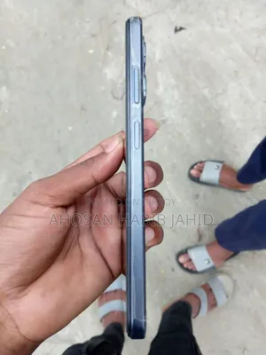 Infinix Hot 50i 128 GB Black