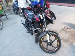 বাজাজ ডিসকভার ১২৫ ২০১২ কালো