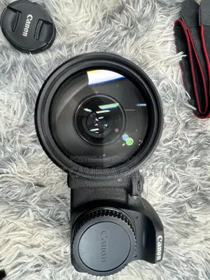 Cannon 760d With Cemara Lance and Other Accessories