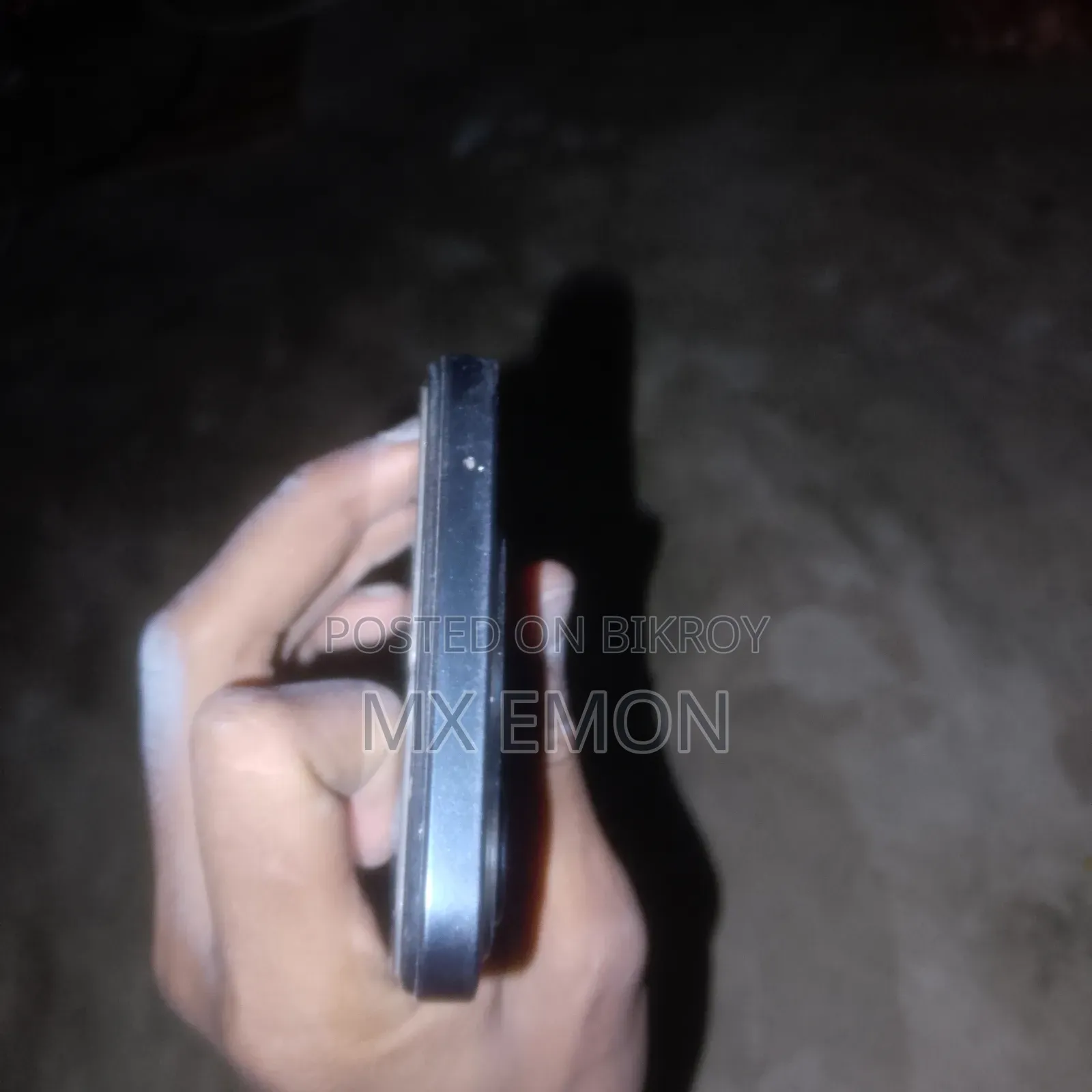 GDL GigaX Y30 64 GB Black