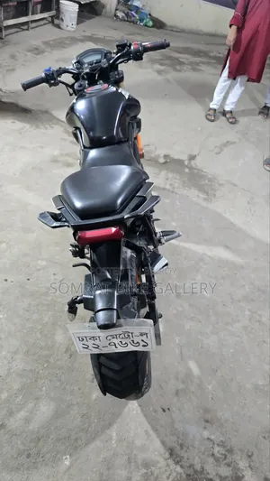 Runner Bolt 165R 2020 Black