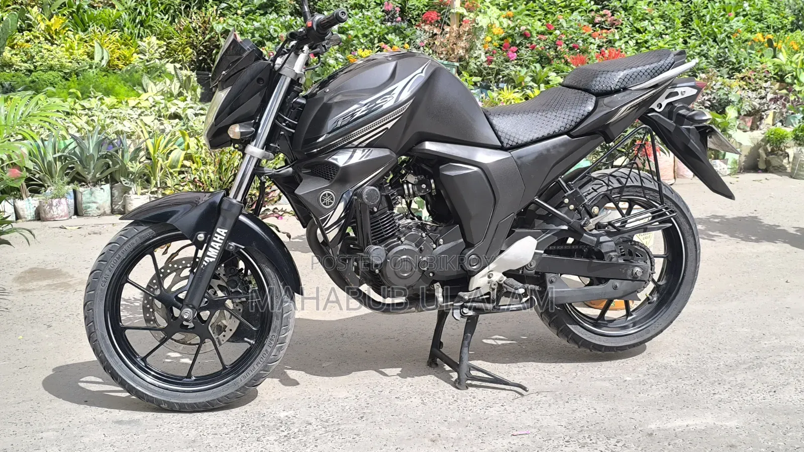 Yamaha FZ6 2025 Black