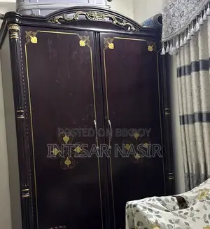 Furniture Almirah
