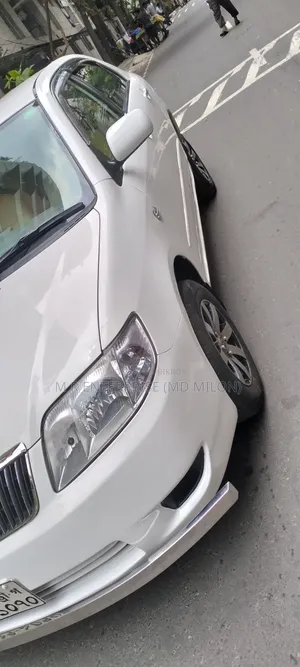 Toyota Corolla 2004 White