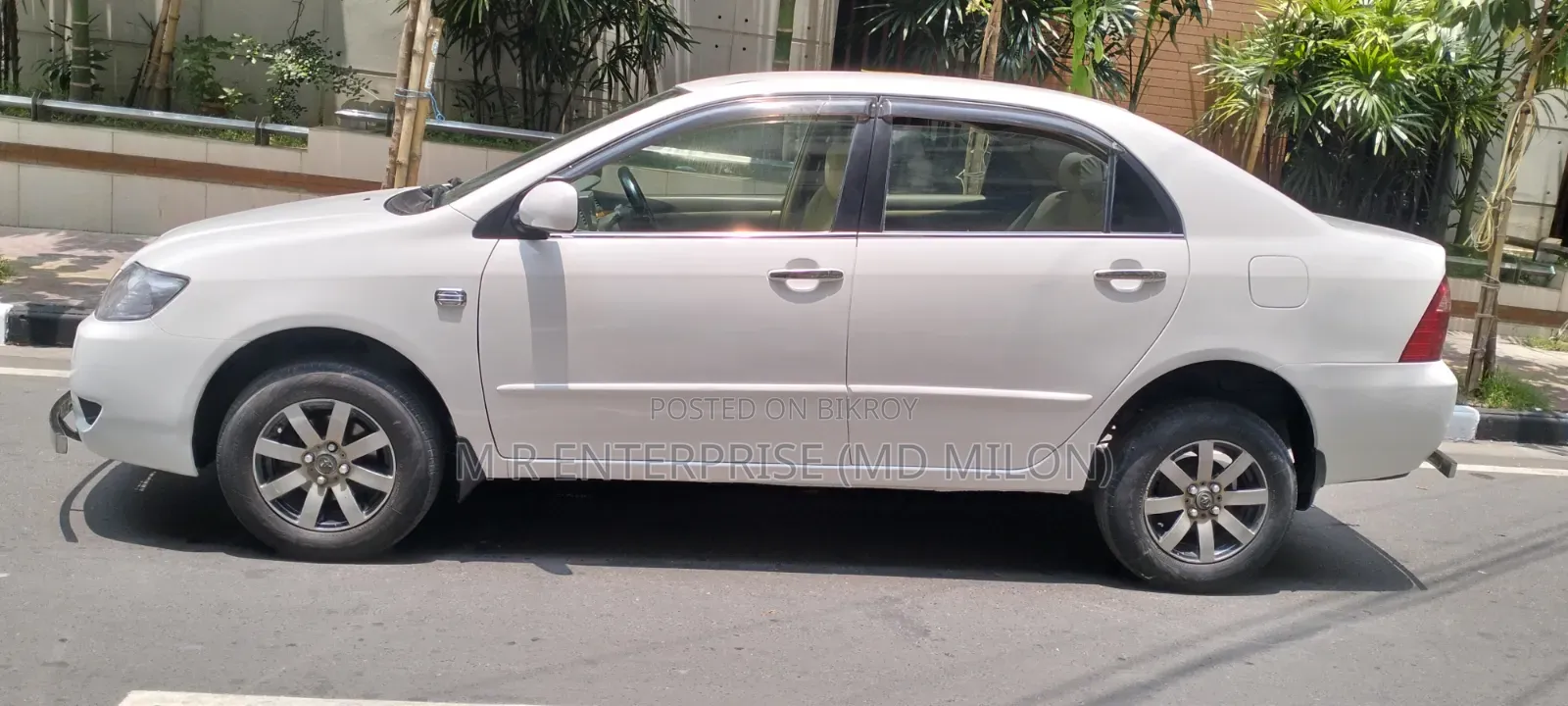 Toyota Corolla 2004 White