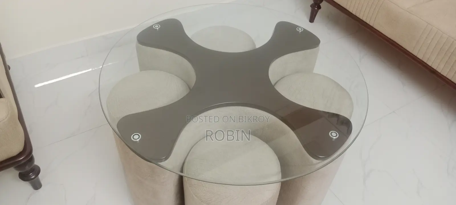 Sofa Set, Table 4 Mora.