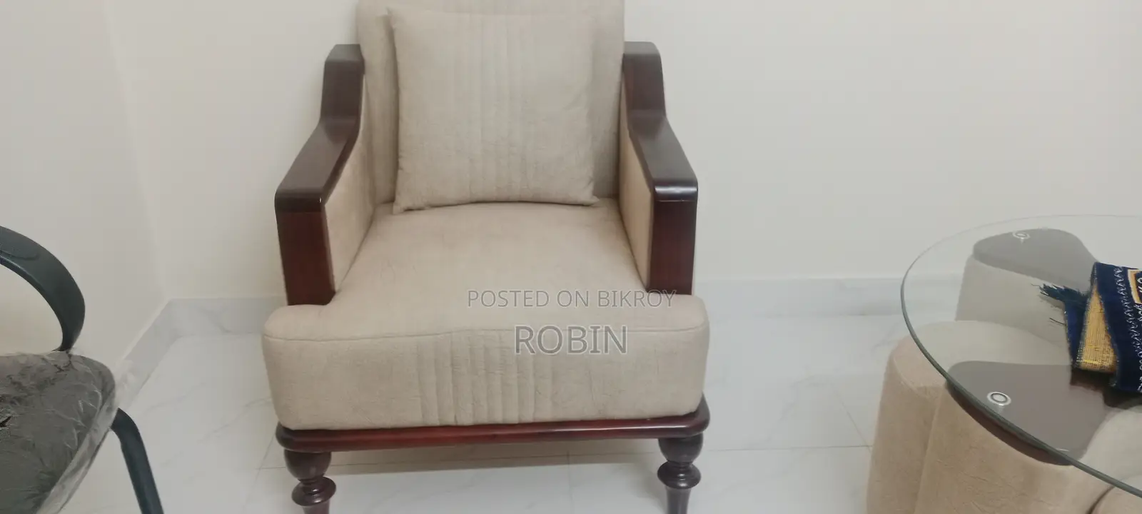 Sofa Set, Table 4 Mora.