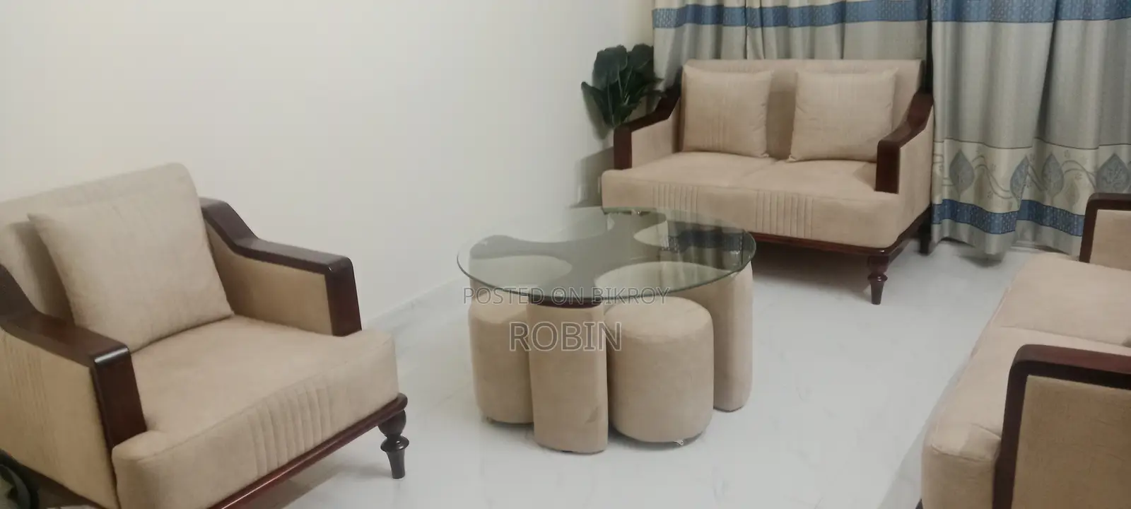 Sofa Set, Table 4 Mora.