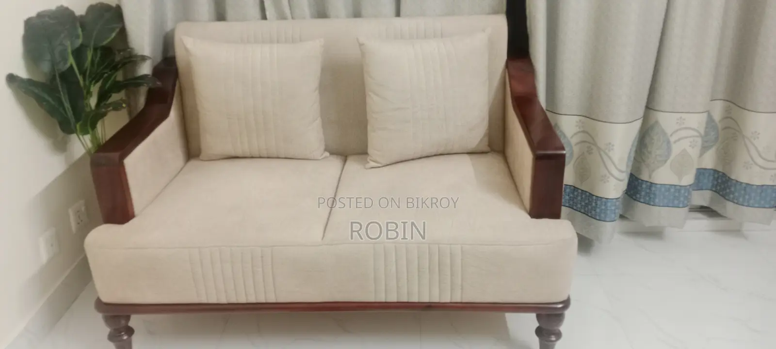 Sofa Set, Table 4 Mora.