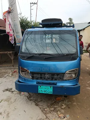 Urgent Pickup Tata 2017 Blue Sale