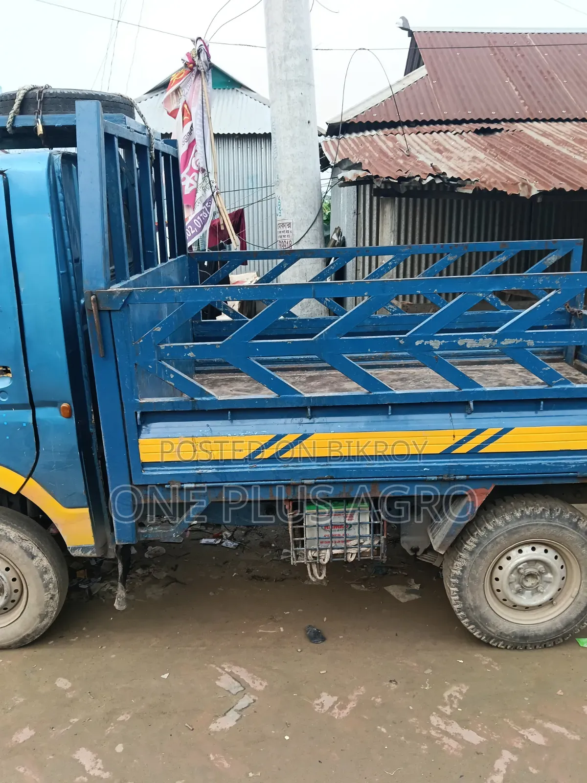 Urgent Pickup Tata 2017 Blue Sale