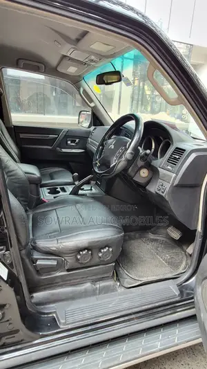 Mitsubishi Pajero 2006 Black