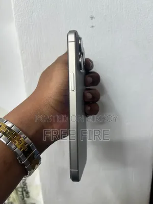 Apple iPhone 15 Pro Max 256 GB Gold