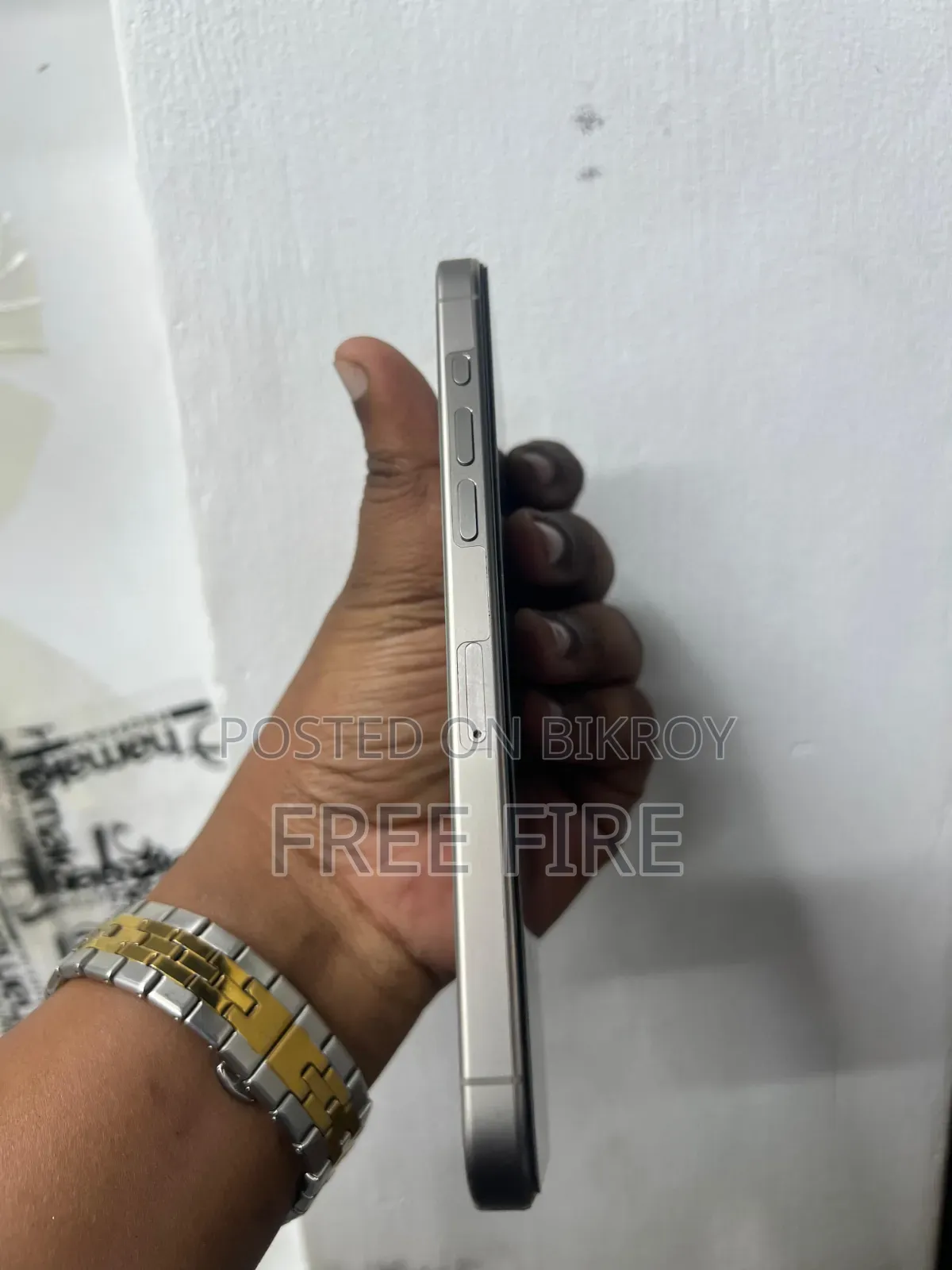 Apple iPhone 15 Pro Max 256 GB Gold