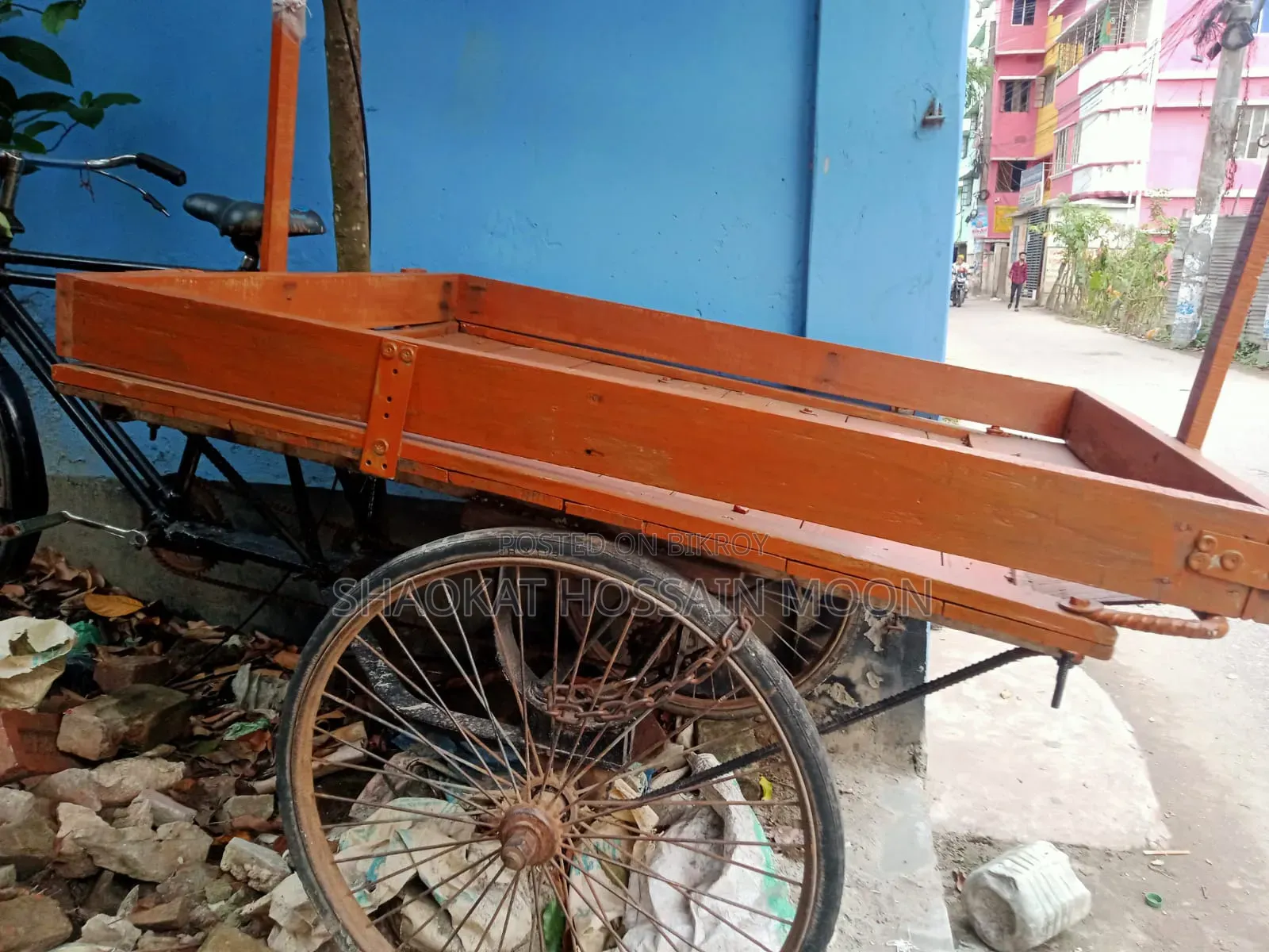 রানিং ভ্যানগাড়ি
