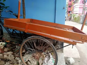 রানিং ভ্যানগাড়ি