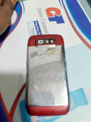 Nokia E71 Red
