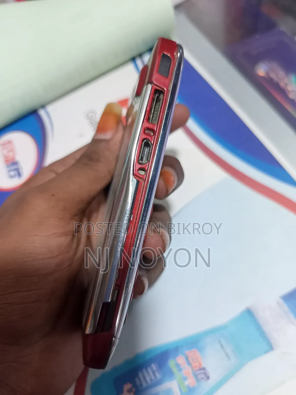 Nokia E71 Red