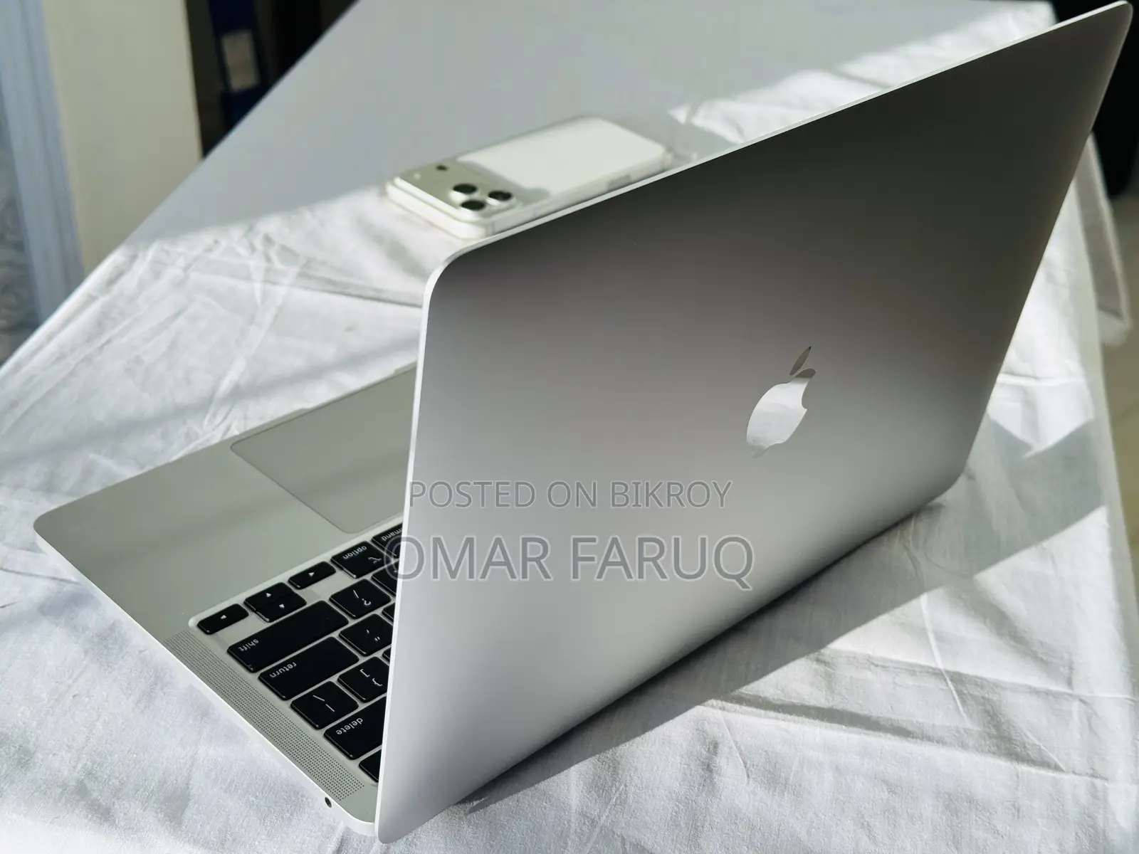 Laptop Apple MacBook Pro 2023 M2 8GB Apple M2 SSD 256GB