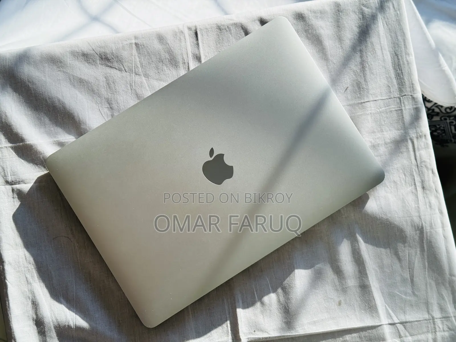 Laptop Apple MacBook Pro 2023 M2 8GB Apple M2 SSD 256GB