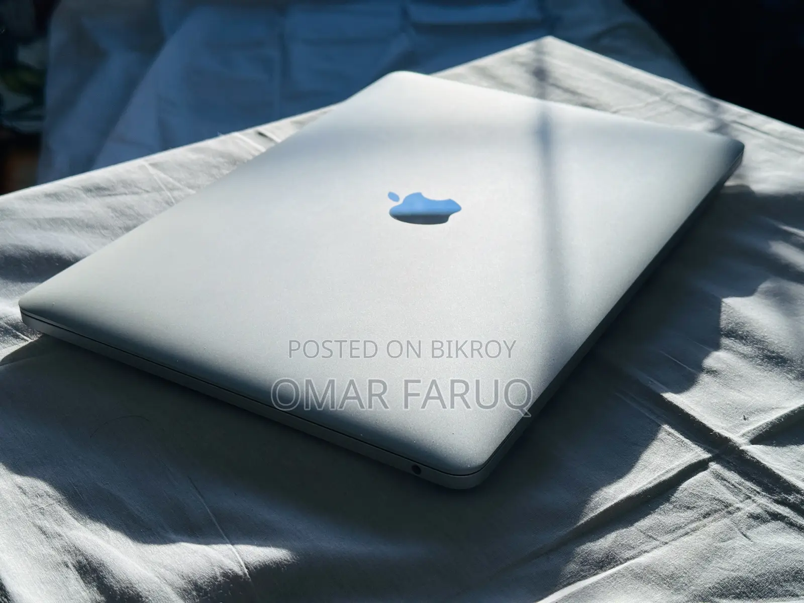 Laptop Apple MacBook Pro 2023 M2 8GB Apple M2 SSD 256GB